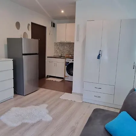 Untold Arena Studio- 2 Min Walk To Arena Apartmán